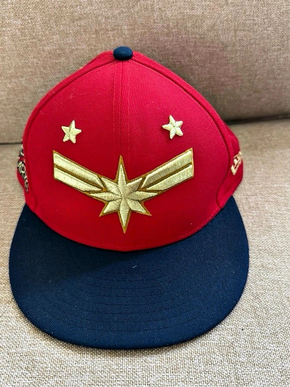 New Era Captain Marvel 9FIFTY Hat Red & Blue Like New